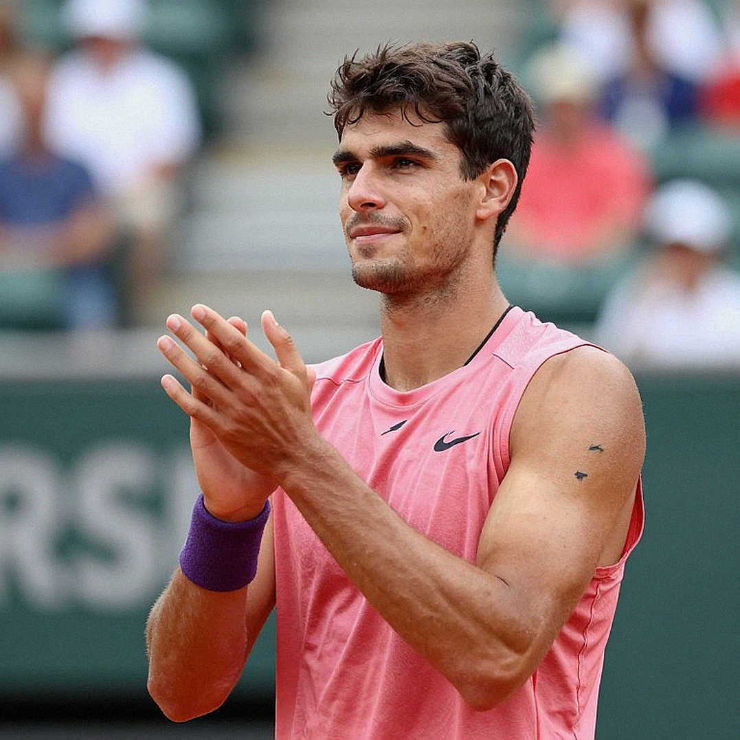 Rybakina Edges Kawa 6-1, 3-6, 6-1 in Ningbo Quarterfinal as Three of Four Last-Eight Matches Go the Distance