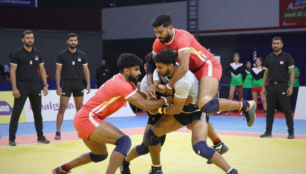 पीकेएल नीलामी का बेमेल बहीखाता: रिकॉर्ड दाम वाले रेडर और खिताबों की दूरी